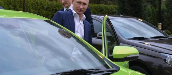 Президенту России представили новую модель автомобиля "Лада Веста". О компании «АвтоВАЗ» сообщили на пресс-конференции по итогам презентации новых моделей АвтоВАЗа
