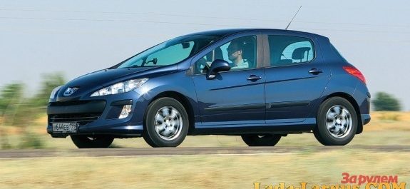 У родителей ларгус 2018 г. 16 кл мотор, пробег 13000 жрет масло, у кого нибудь