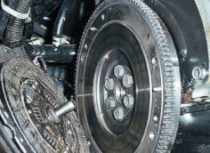 Щелчок при отпускании сцепления Vesta и Clutch, проблемы и решения